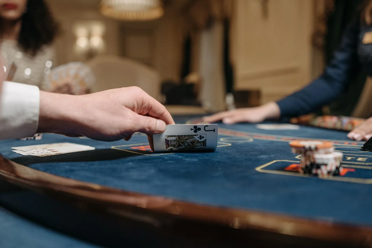 vnd188 so sánh chiến thuật Blackjack và kiểm soát rủi ro
